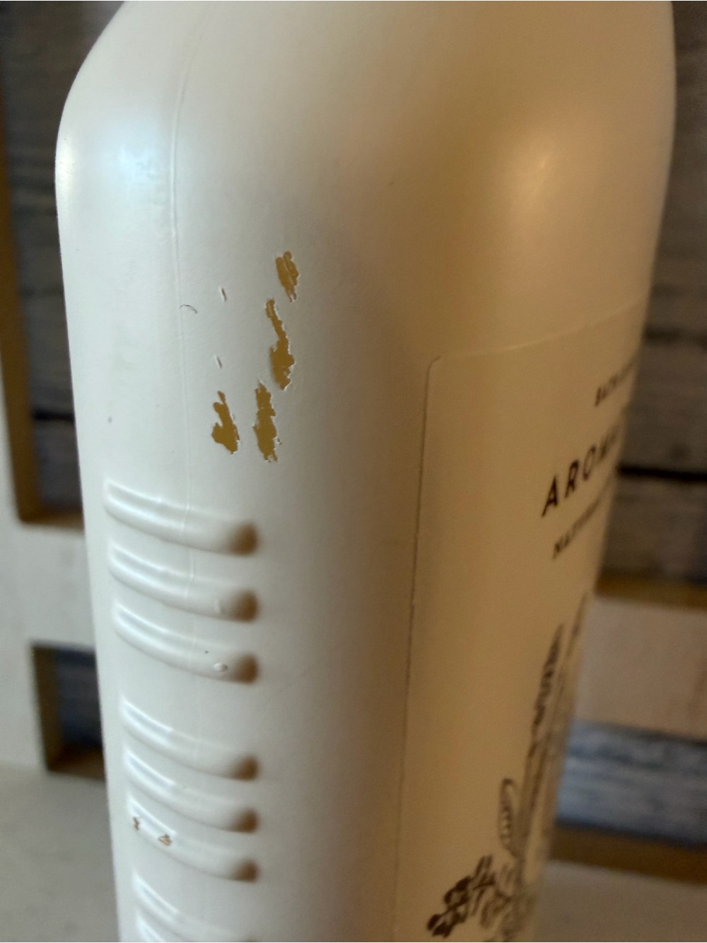 Bath & Body Works Aromatherapy CALMING CHAMOMILE Lavender Body Lotion 6.5oz NEW - Picture 6 of 7